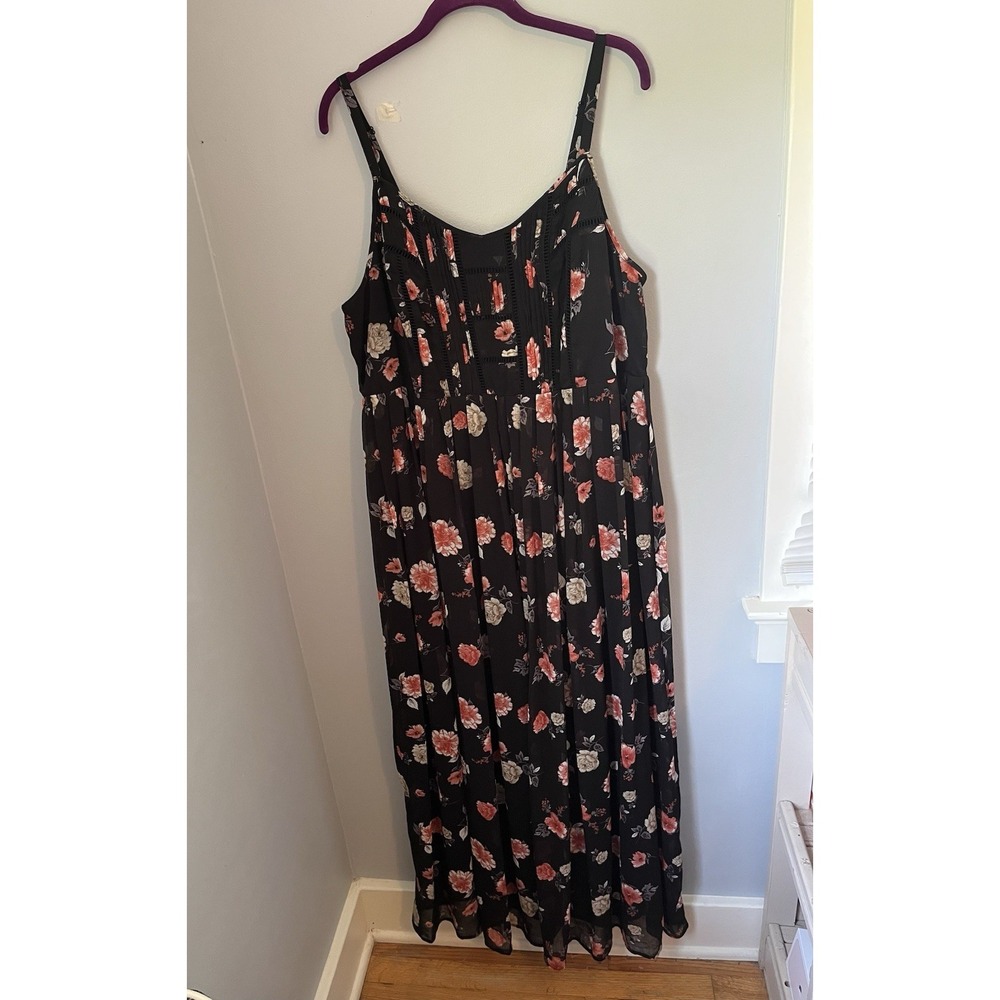 Torrid Women's Maxi Dress Size 2‎ Black Floral Pleated Sleeveless Lined